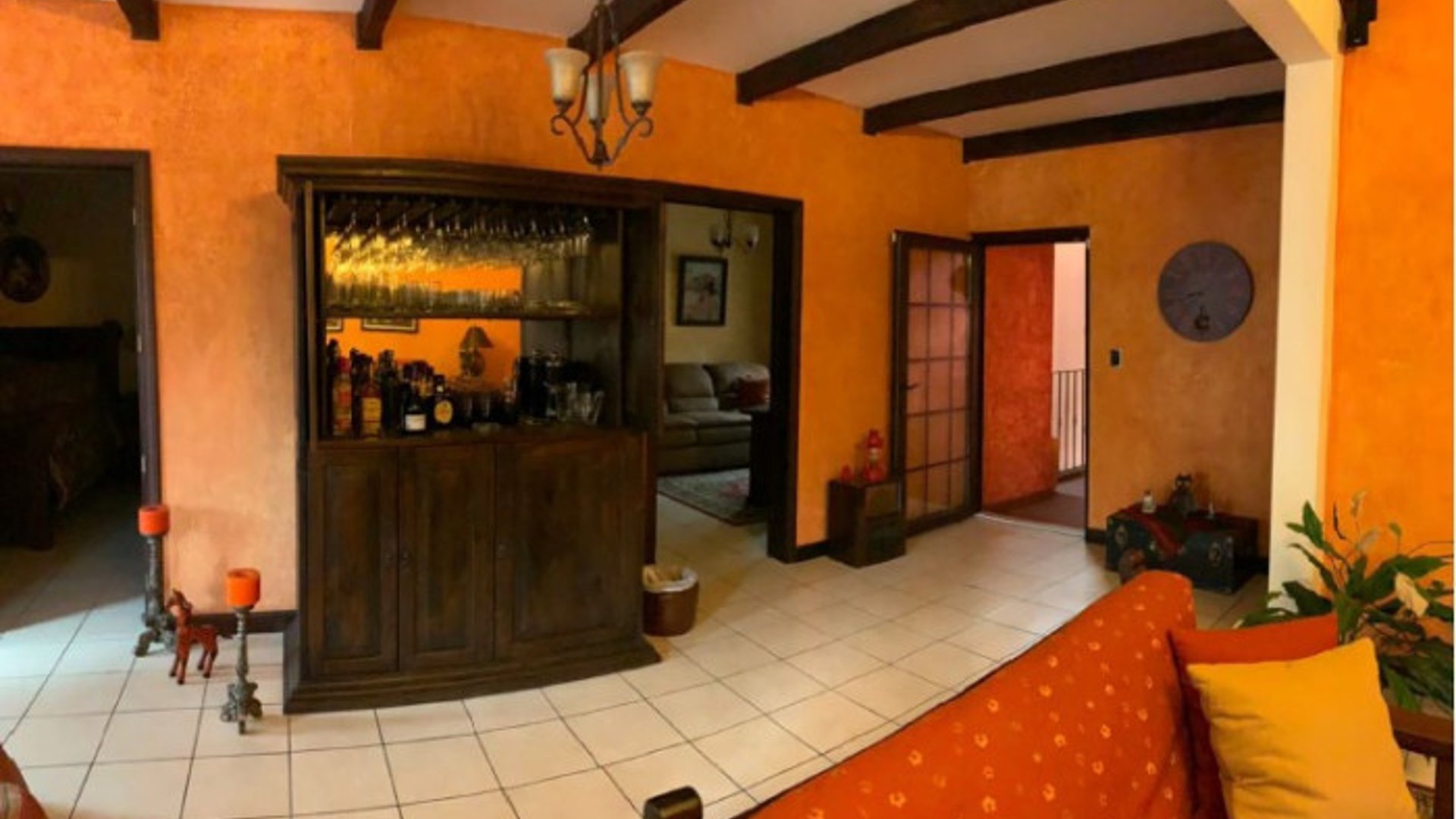 Preciosa casa en venta en Zona 2 Jocotenango - Miniatura 2