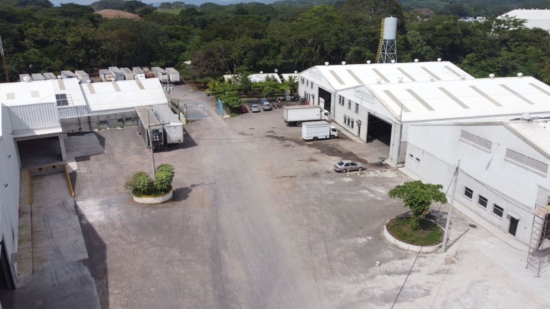 Autopista Puerto Quetzal Km 68,/ Bodega en renta