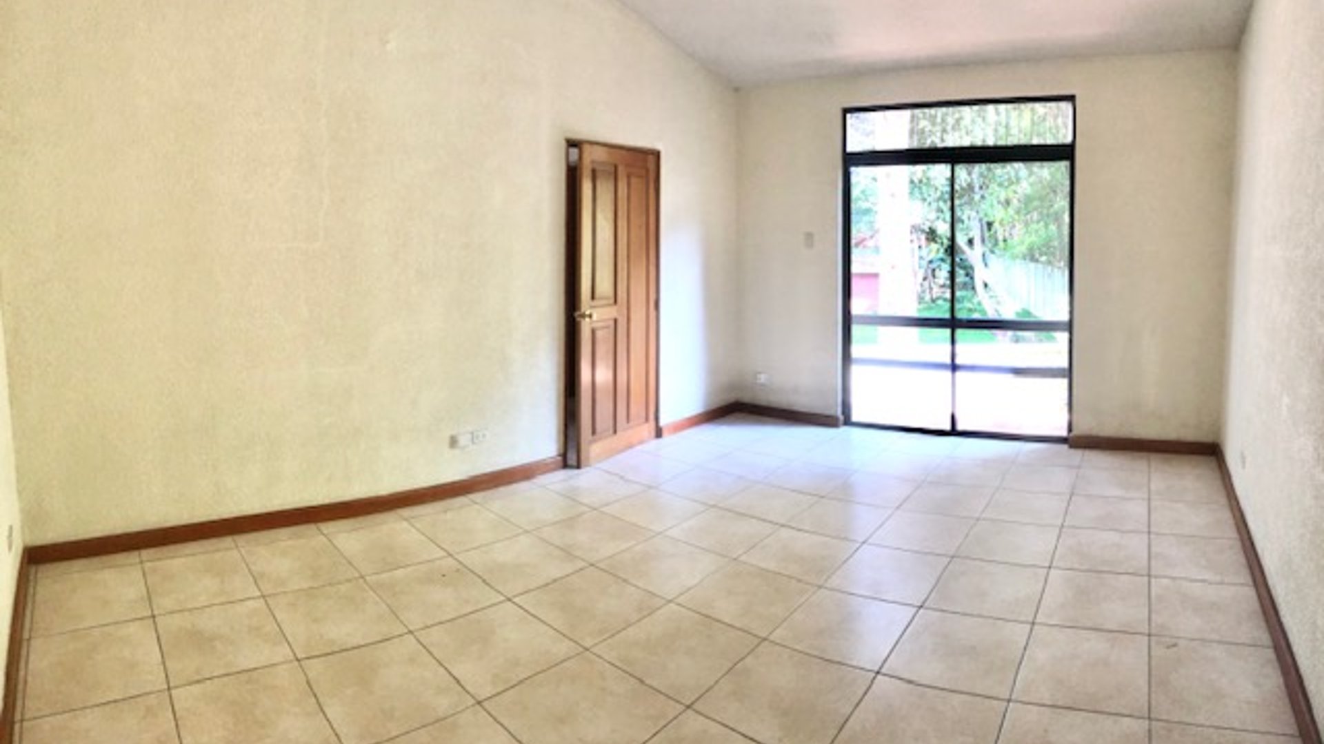 Casa en renta en Residenciales San Antonio Km 16.5 Ref-6063 - Miniatura 4
