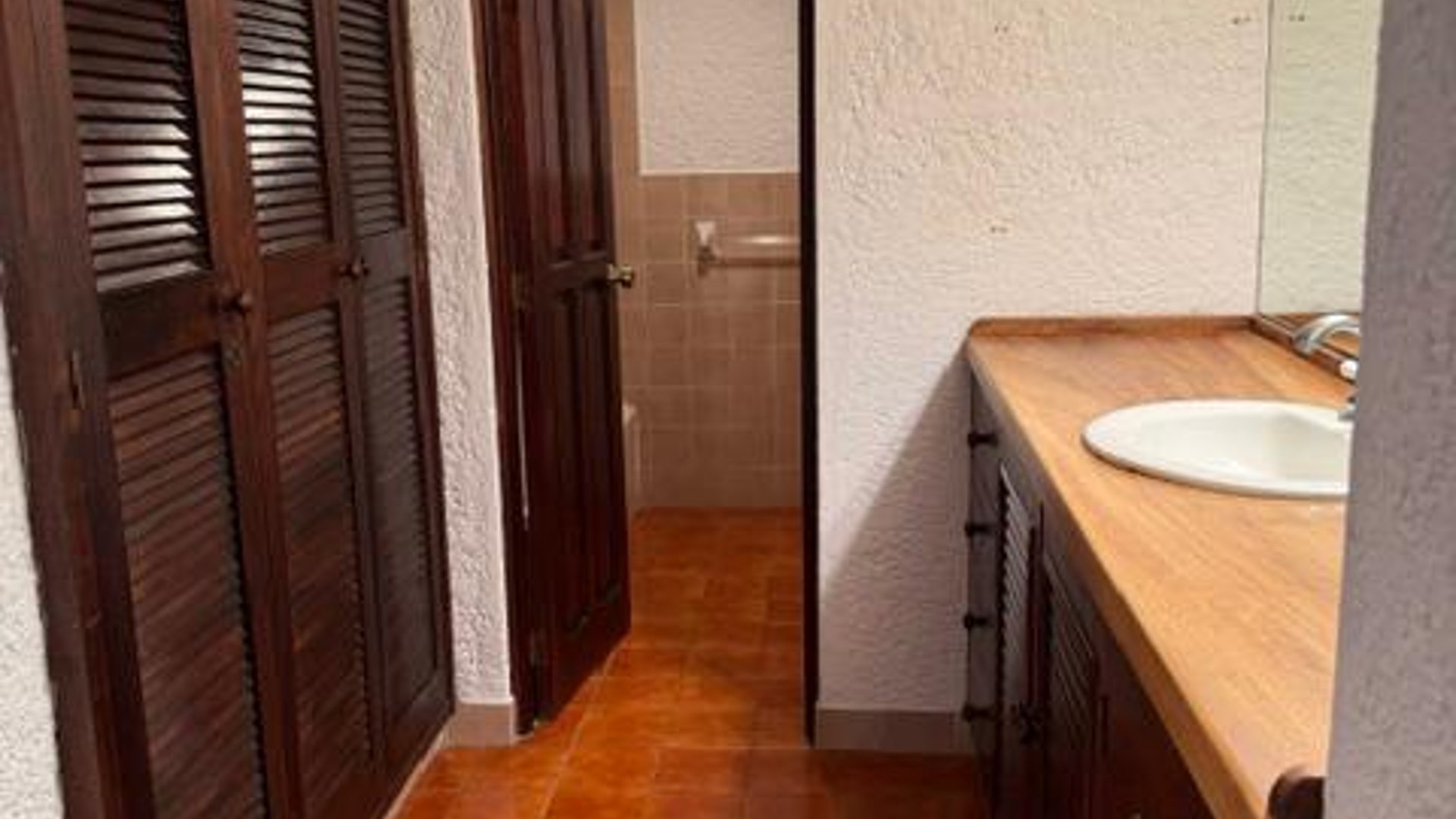 EDIFICIO EL PARQUE  Z. 15 APARTAMENTO EN VENTA - Miniatura 5