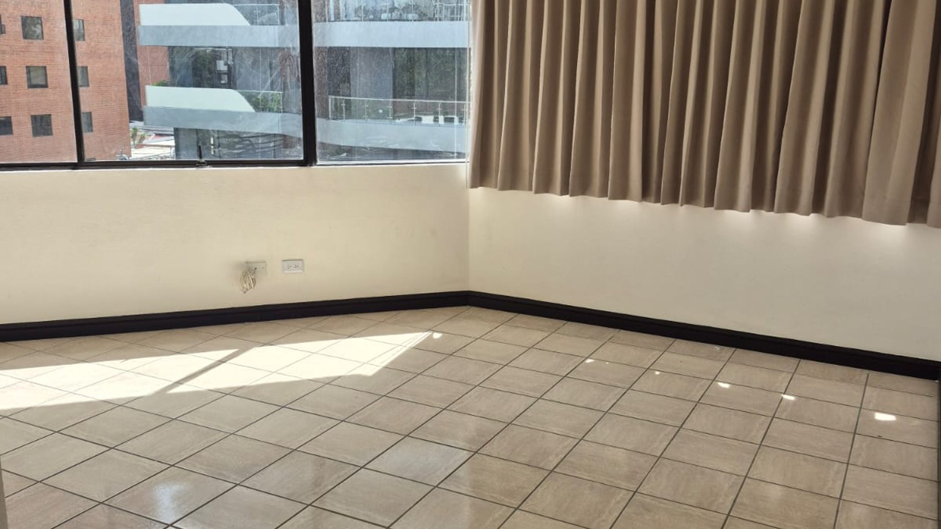 ???? APARTAMENTO EN RENTA – 3 HAB  PACÍFICA PLAZA | ZONA 14 - Miniatura 4