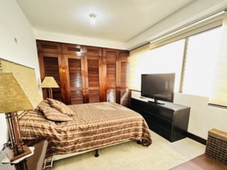 en Venta o Renta Apartamento amueblado en Zona 10 - 4