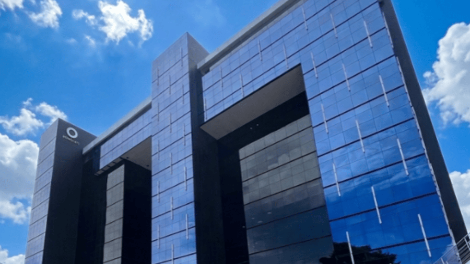 Oficina en Renta con 573m² en Zona 10