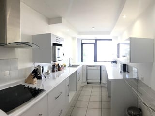 Exclusiva Casa en San Rafael 1 CAES Pegado al Hilton en renta y venta | 5 Habitaciones - 4
