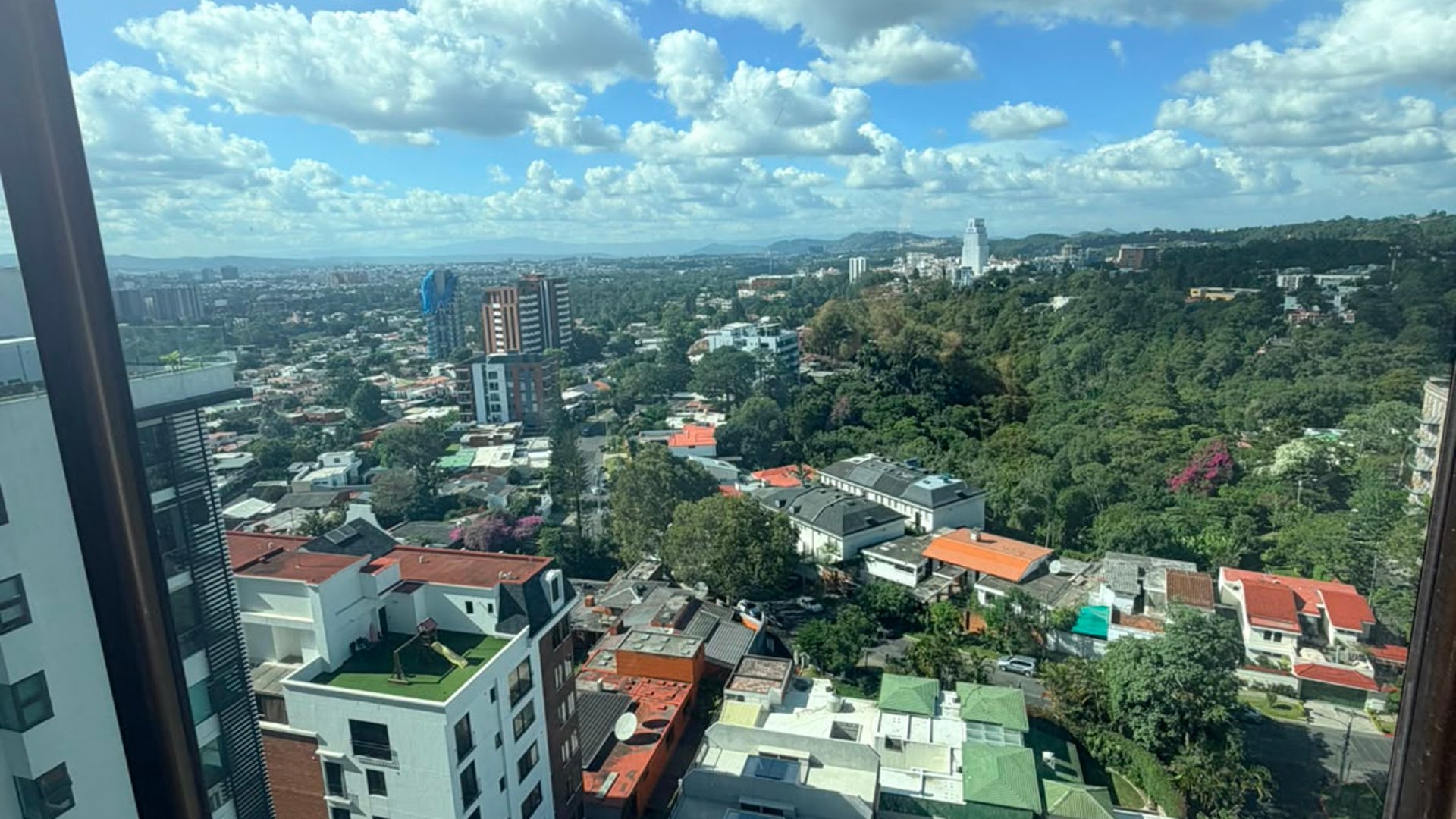 APARTAMENTO EN RENTA |AMUEBLADO | LIV | ZONA 15 - Miniatura 18