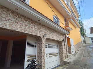 CASA EN RENTA IDEAL PARA OFICINAS O CLINICAS MEDICAS - 5