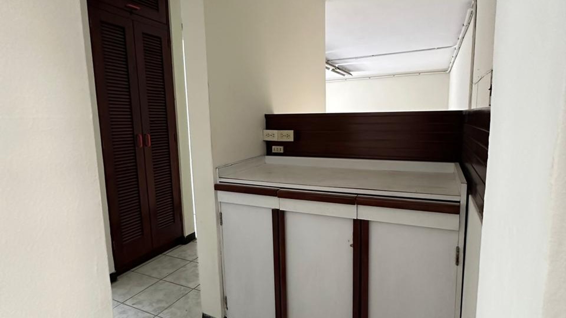 Alquiler de bodega en Zona 1 con 2,100 mt2. - Miniatura 7