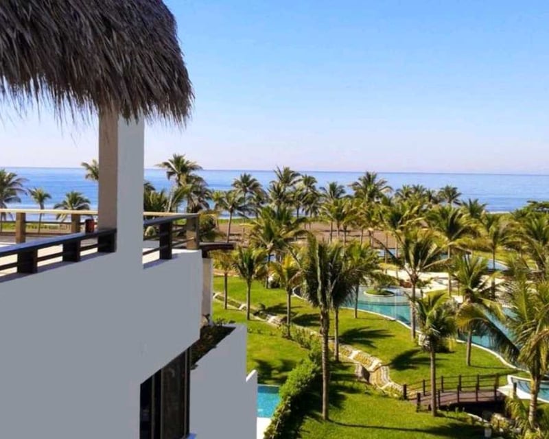Vendo Villa en Exclusivo Condominio,Club Privado de Playa, Monterrico
