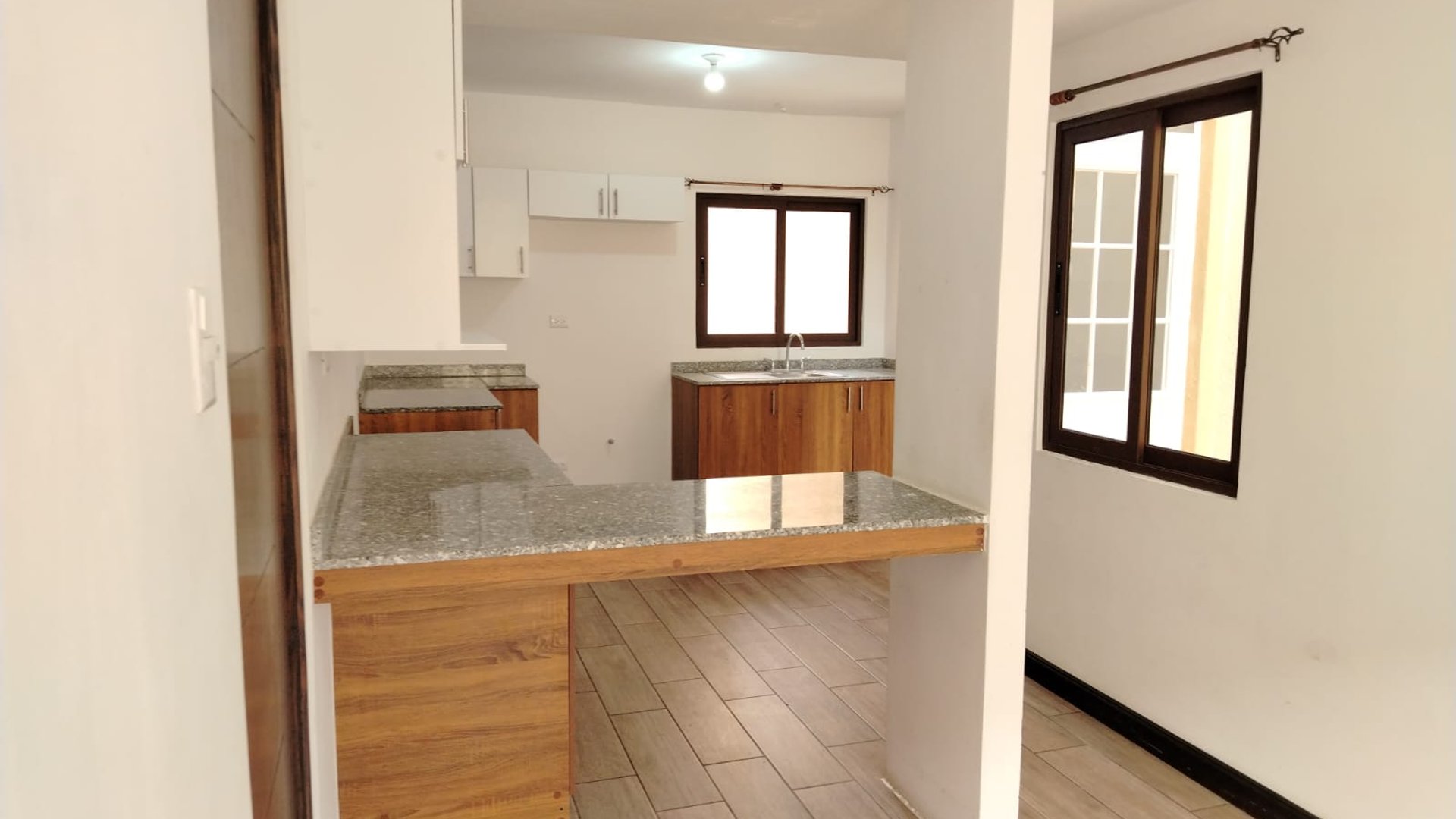 VENTA Casa Zona 2 Condominio Reserva San Ángel - Miniatura 3
