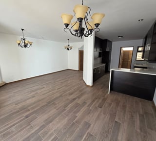 Casa con jardin en venta de 3 habitaciones en San Cristobal  Ref-5197