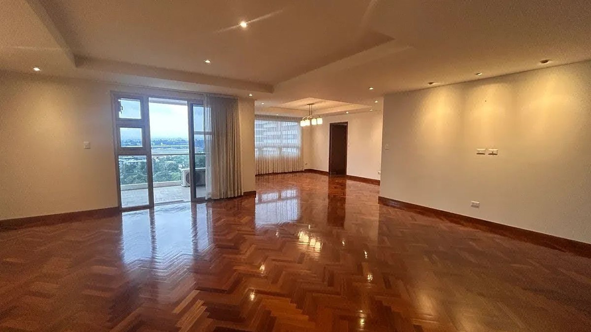 Exclusivo Apartamento en Renta – 321 m² | Zona 14, Ciudad de Guatemala