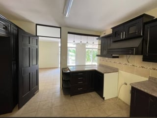 Casa en Venta de 3 habitaciones en el Encinal  3 ref-6079 - 2