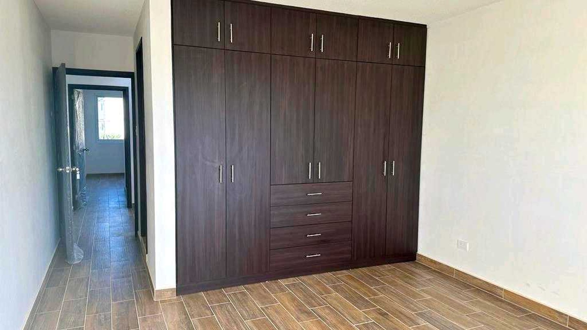 TOWNHOUSE EN ALQUILER???? Hacienda Real, zona 16 - Miniatura 7