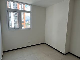 Apartamento en renta de 2 habitaciones con balcón en zona 11 Ref-5368 - 4