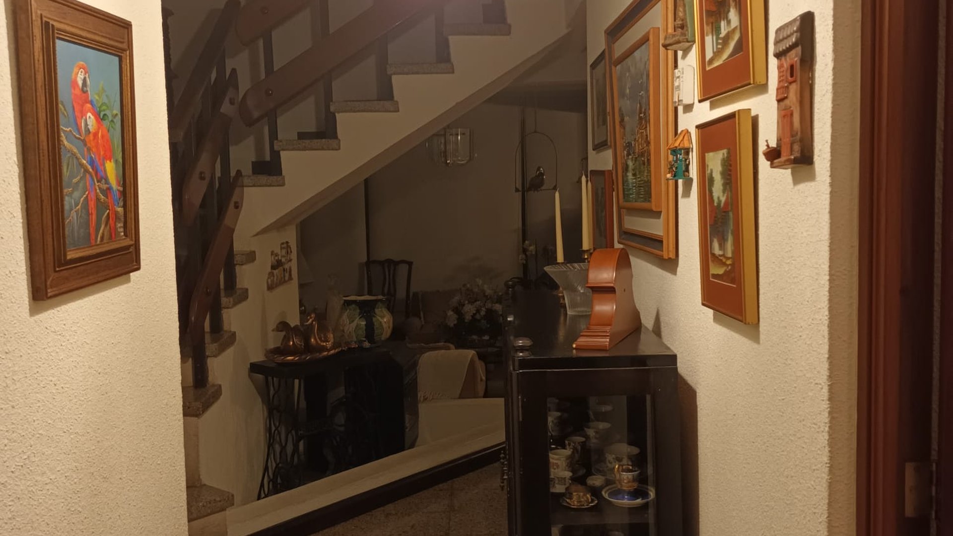 Exclusiva Casa en Condominio - San José Pinula, Guatemala - Miniatura 3