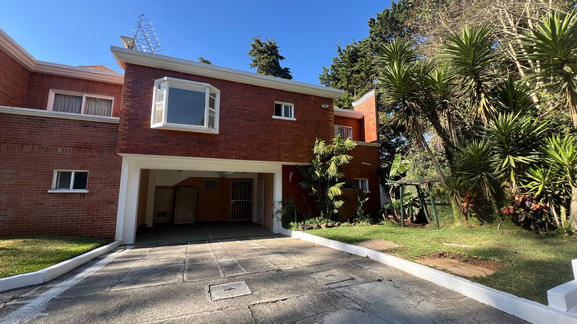 Casa en Venta, Zona 16 (V9931)