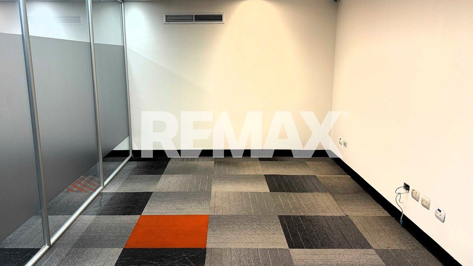 Local Comercial en Alquiler | Zona 10 - Miniatura 8