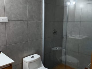 Apartamento en venta de 2 habitaciones en Zona 9 - 5