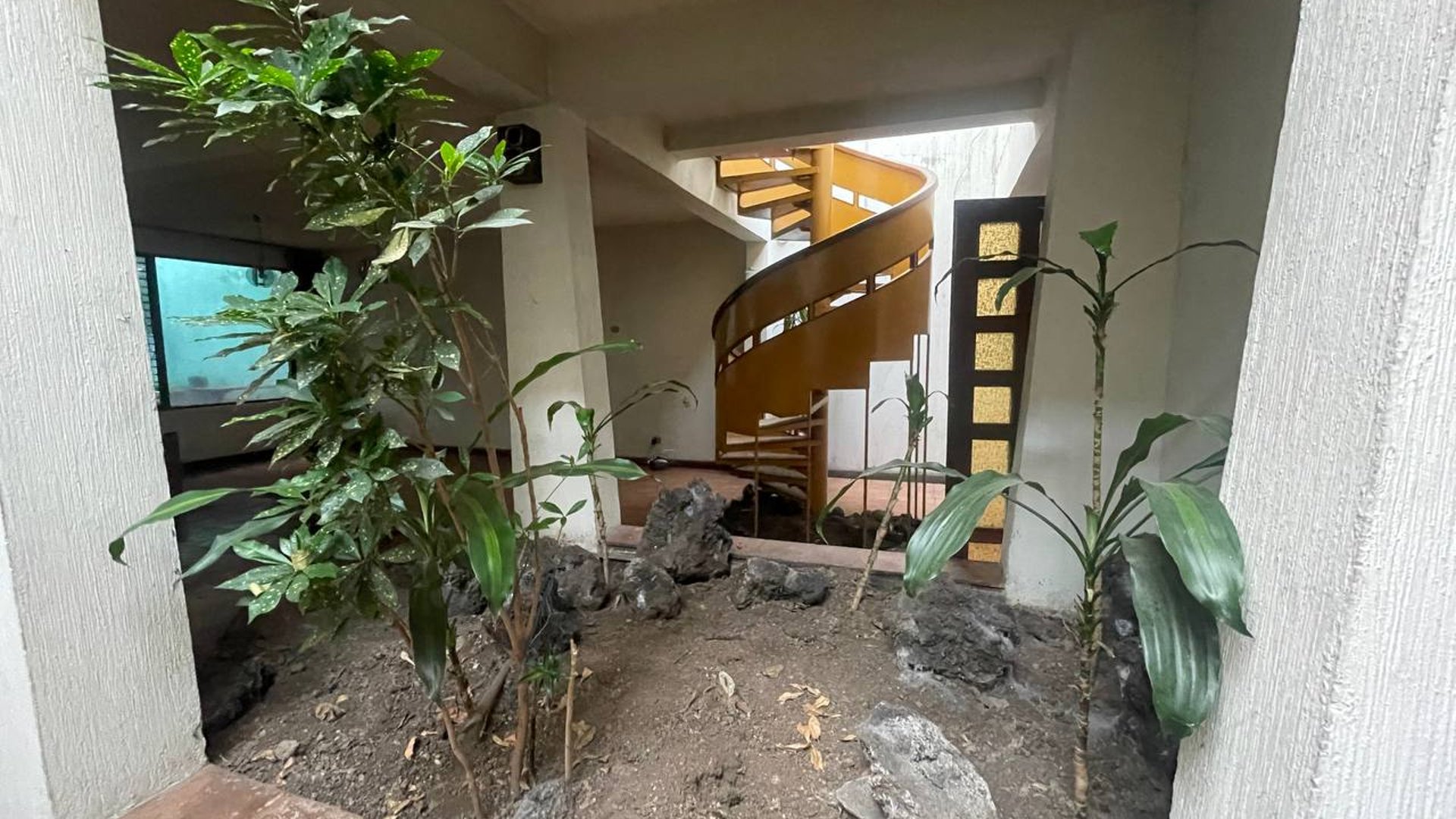 Casa en renta en 3ra avenida zona 2  - Miniatura 7