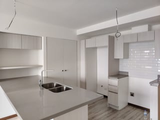 Apartamento En Venta Zona 10 Edificio Neo 2 Nivel Alto + 3 parqueos - 3