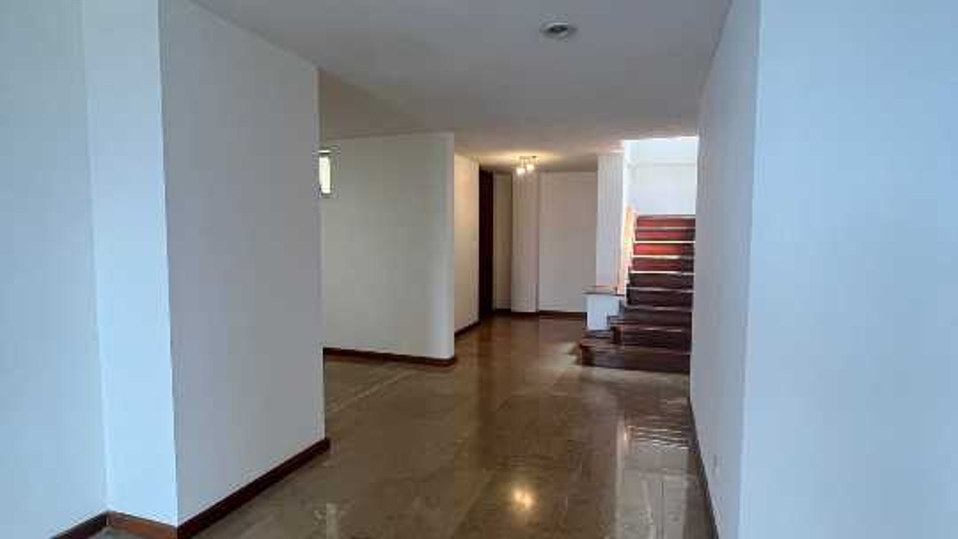 Vendo Lindo y Amplio Penthouse Edificio Antiguo zona 14 - Miniatura 7
