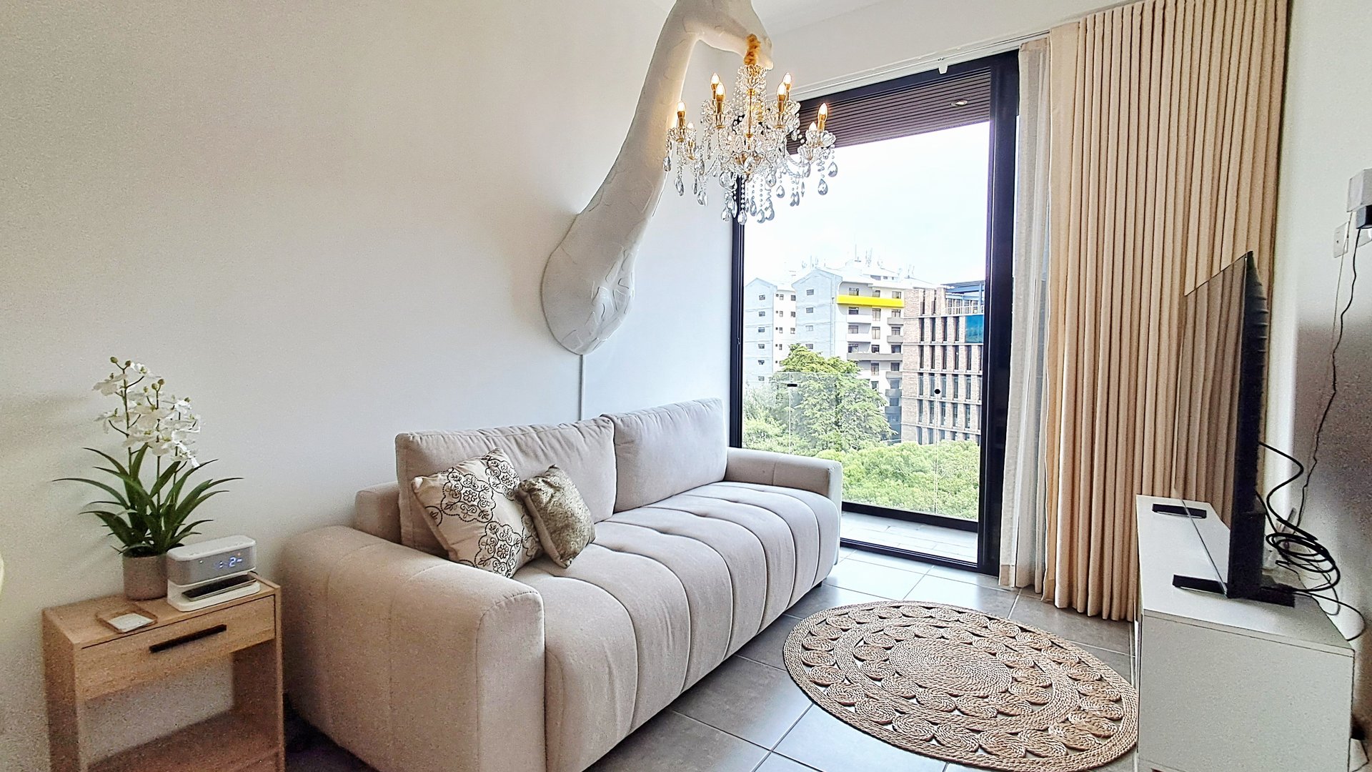 APARTAMENTO AMUEBLADO EDIFICIO QUINCE ESQUINA 69.8 MTS2, 2 DORMITORIOS, ZONA 15