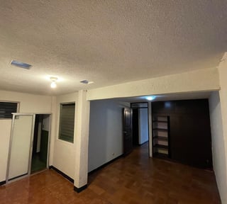 Casa con estudio y apartamento - 6 habitaciones en zona 12 Ref-5902
