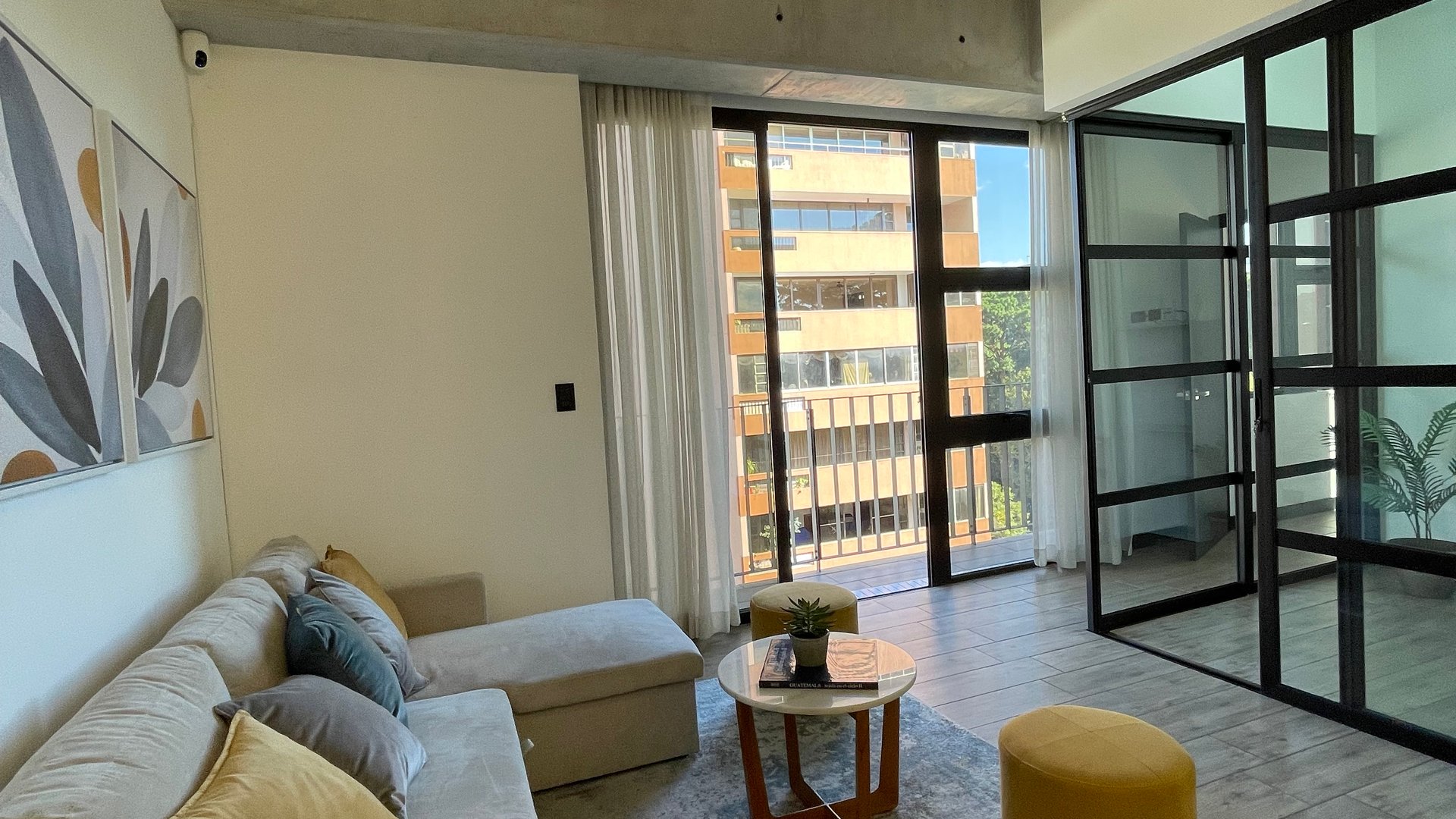 Rentó Hermoso Apartamento Edificio EON Z.10 - Miniatura 6