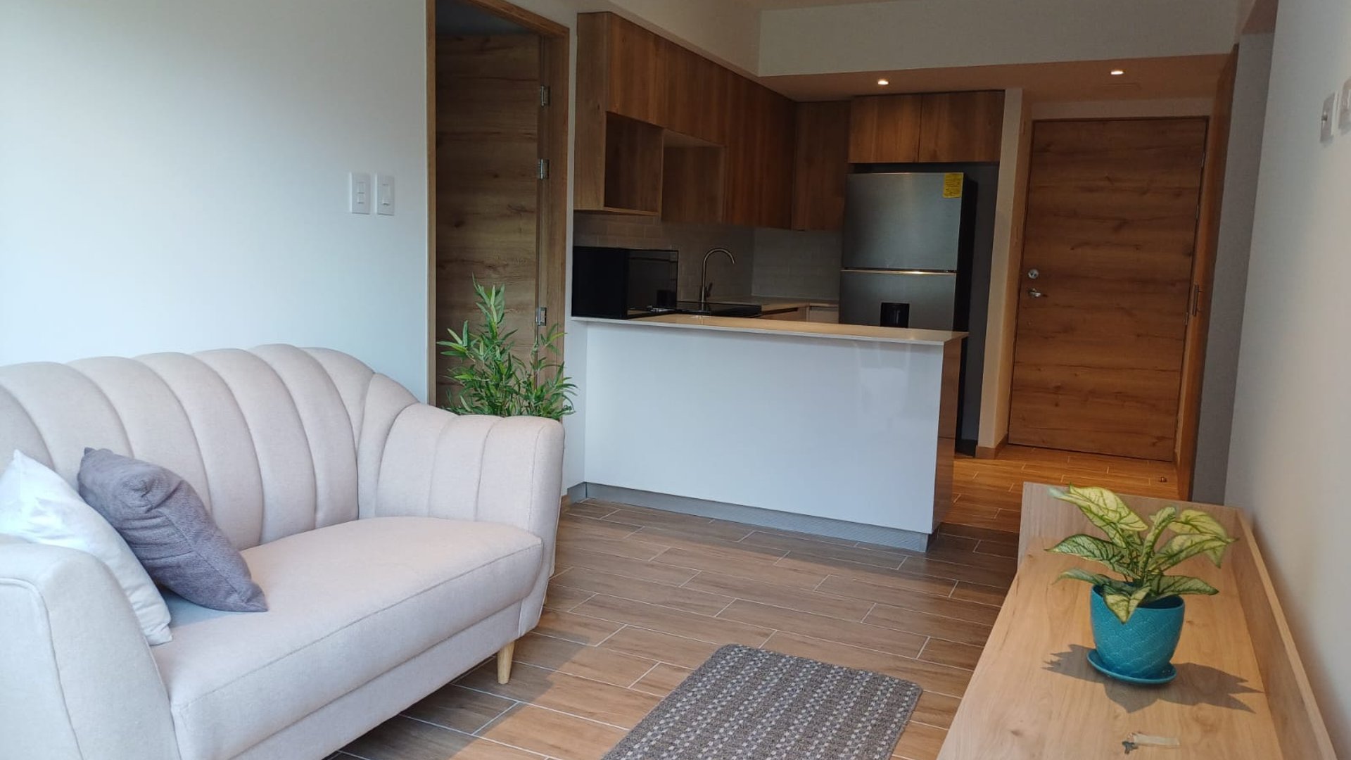 APARTAMENTO AMUEBLADO EN RENTA EN CENDANA ZONA 9 - Miniatura 14