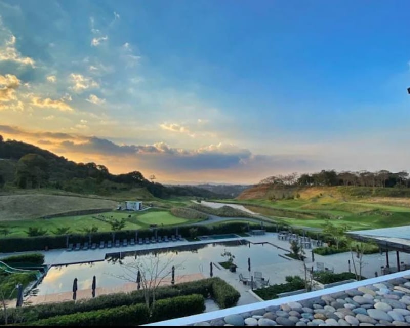 Se vende terreno en Exclusivo Club de zona 16
