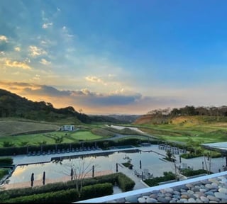 Se vende terreno en Exclusivo Club de zona 16