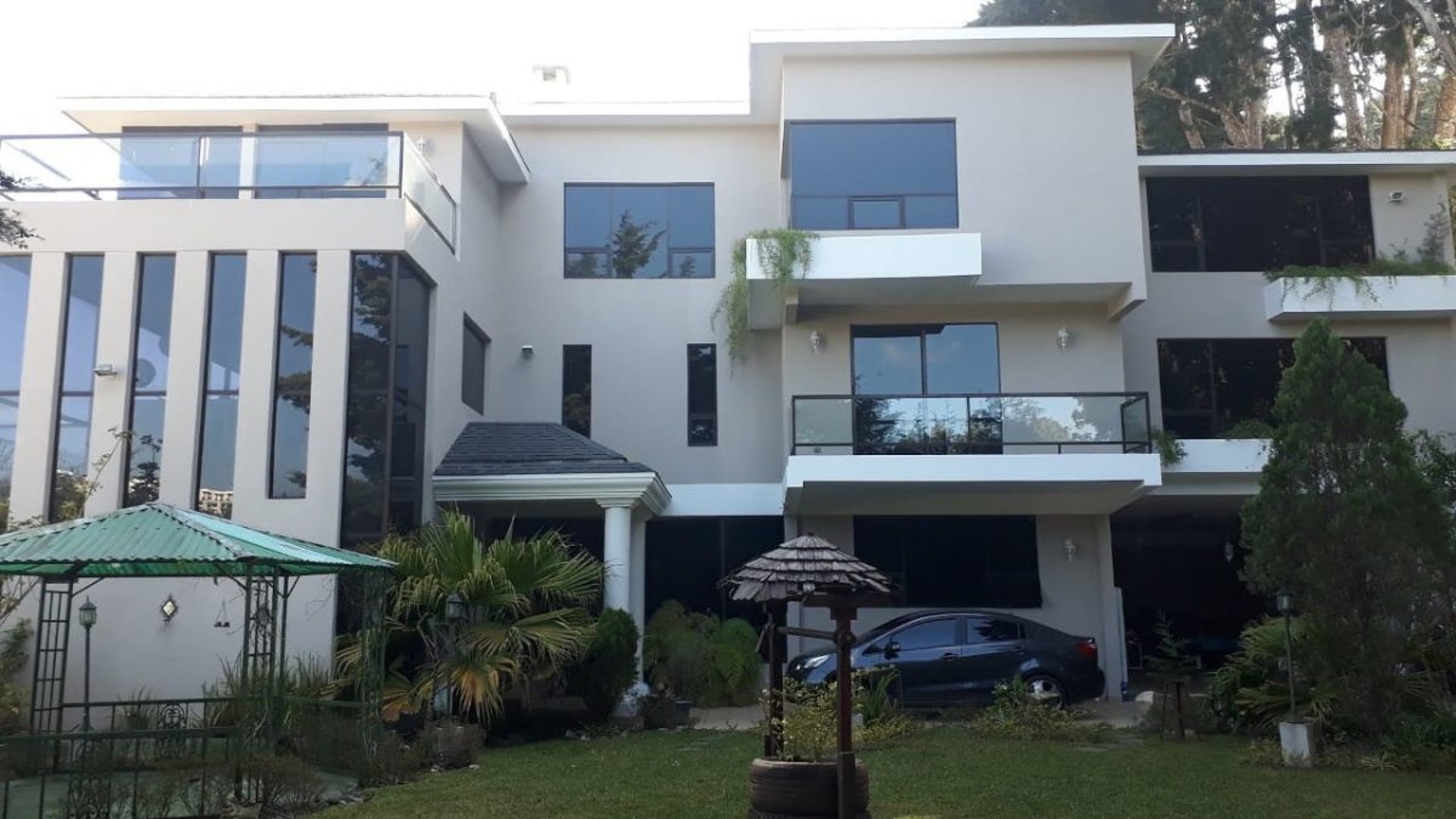 Casa en VENTA en Residencial San Antonio Carretera a El Salvador