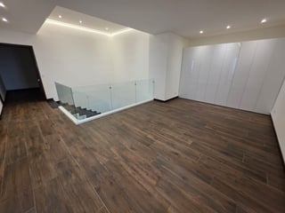 Venta de Penthouse de 4 habitaciones en zona 10 Ref-5053 - 3