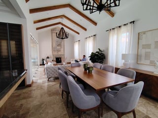 Casa en Venta en Antigua Guatemala, Casa Retiro  Ref-9006 - 2