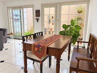 CASA EN VENTA | 3 HABITACIONES | ZONA 14, LA VILLA - 2