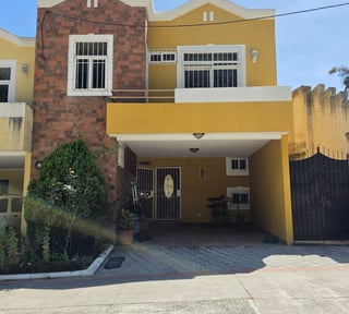 Casa en renta Entre Encinos, km 25.5 Carretera interamericana a San Lucas Sacate