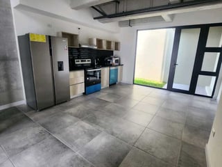 Vendo Lindo Apartamento en Edificio Silk z4 - 4