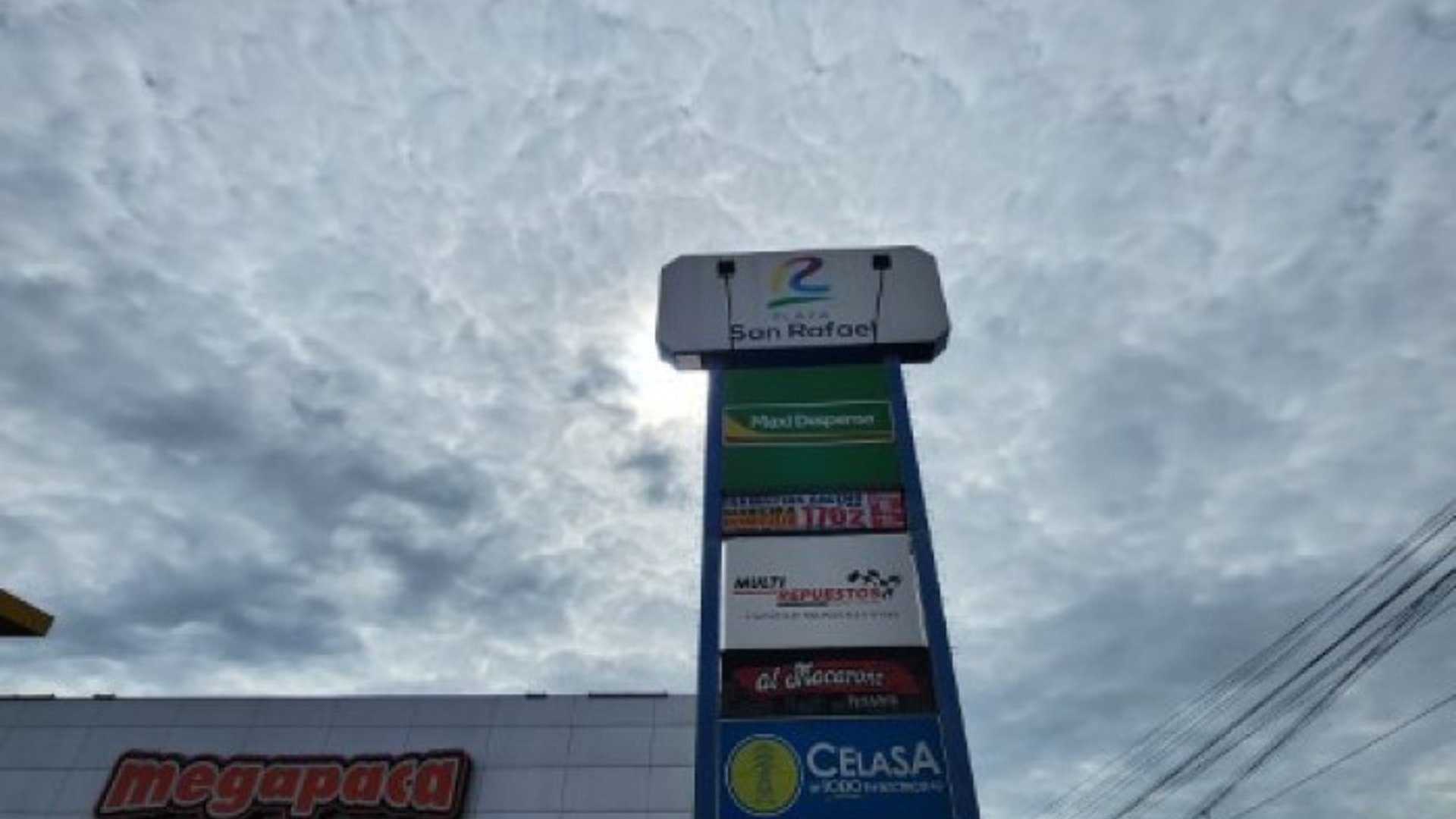 Local Comercial en Venta Plaza San Rafael Zona 18 - Miniatura 2