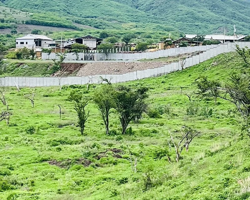 Terreno Comercial e Industrial en Venta o Renta en El Rancho, San Agustín Acasag