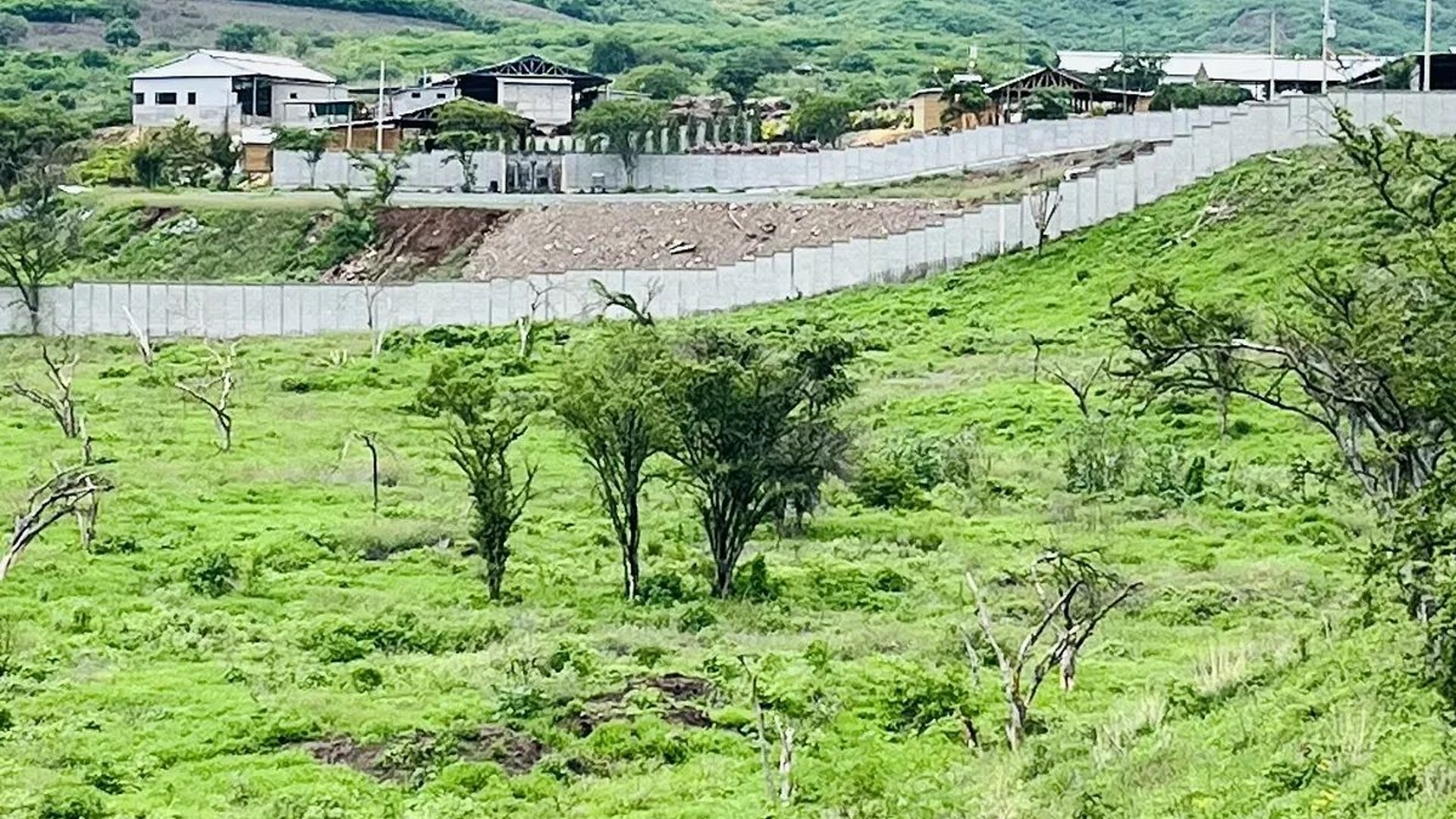 Terreno Comercial e Industrial en Venta o Renta en El Rancho, San Agustín Acasag