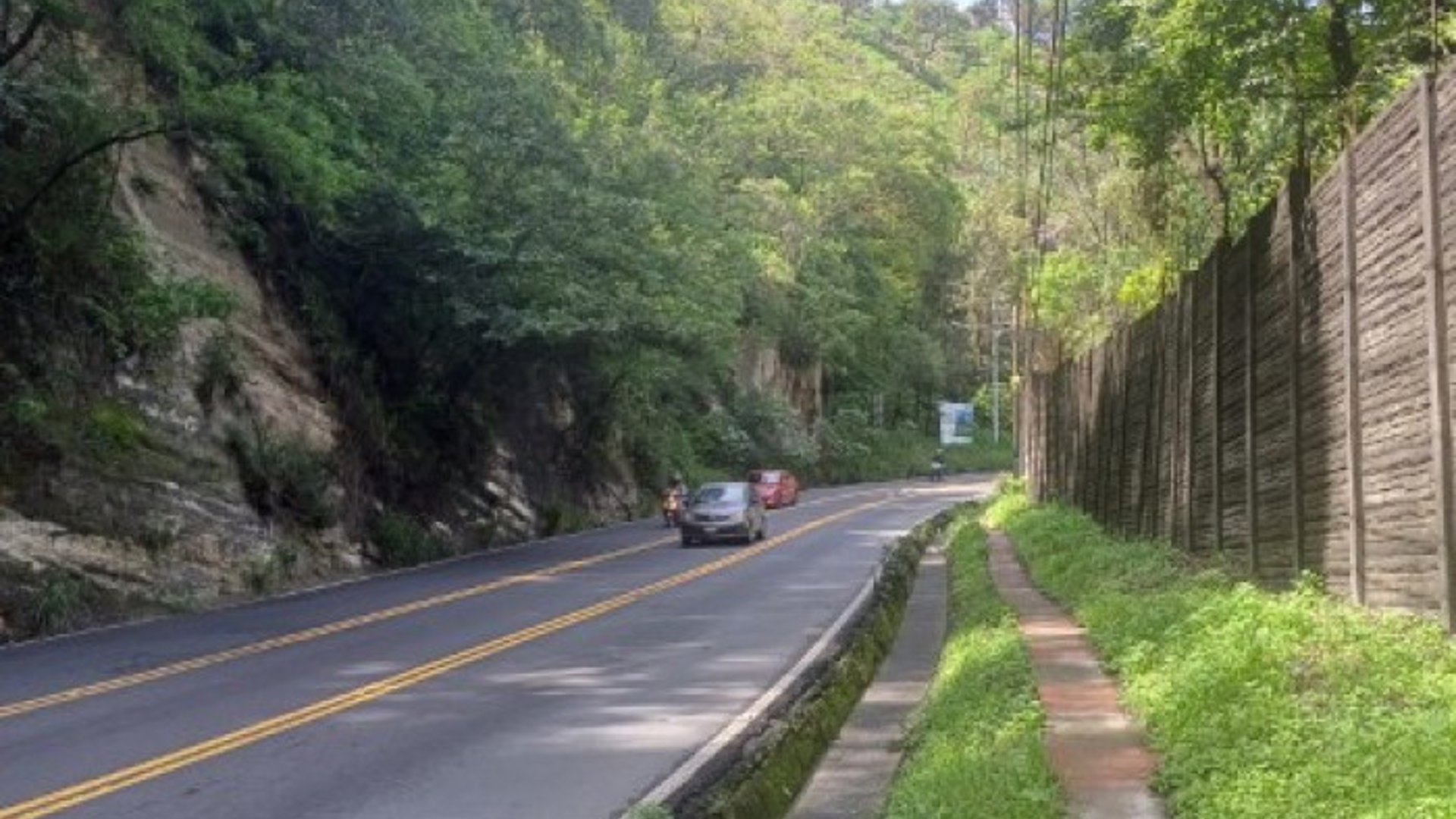 Terreno Comercial sobre Carretera Hacia Boca del Monte - Miniatura 4