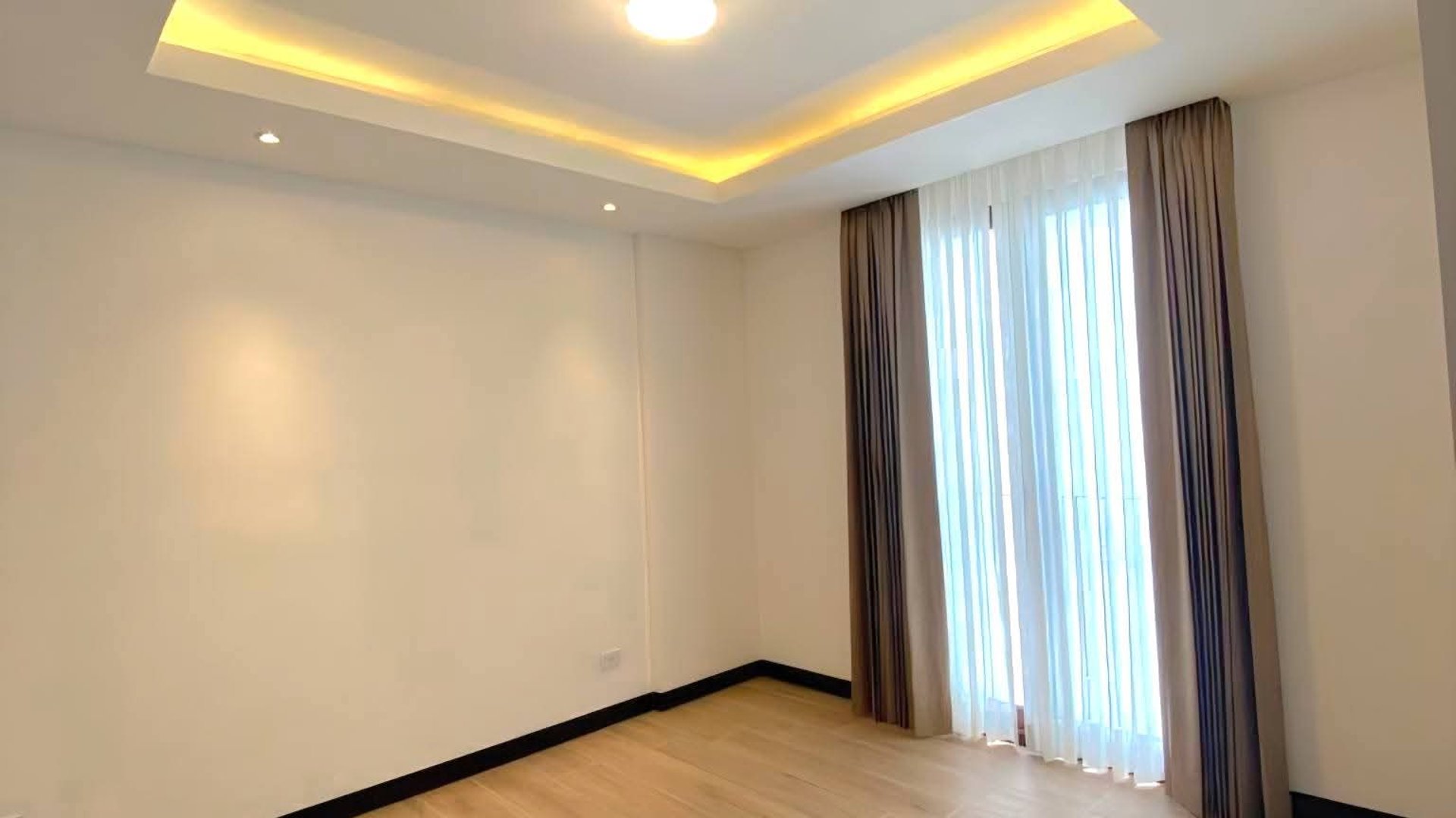 Apartamento Renta en Lirios de Cayalá zona 16 - Miniatura 5