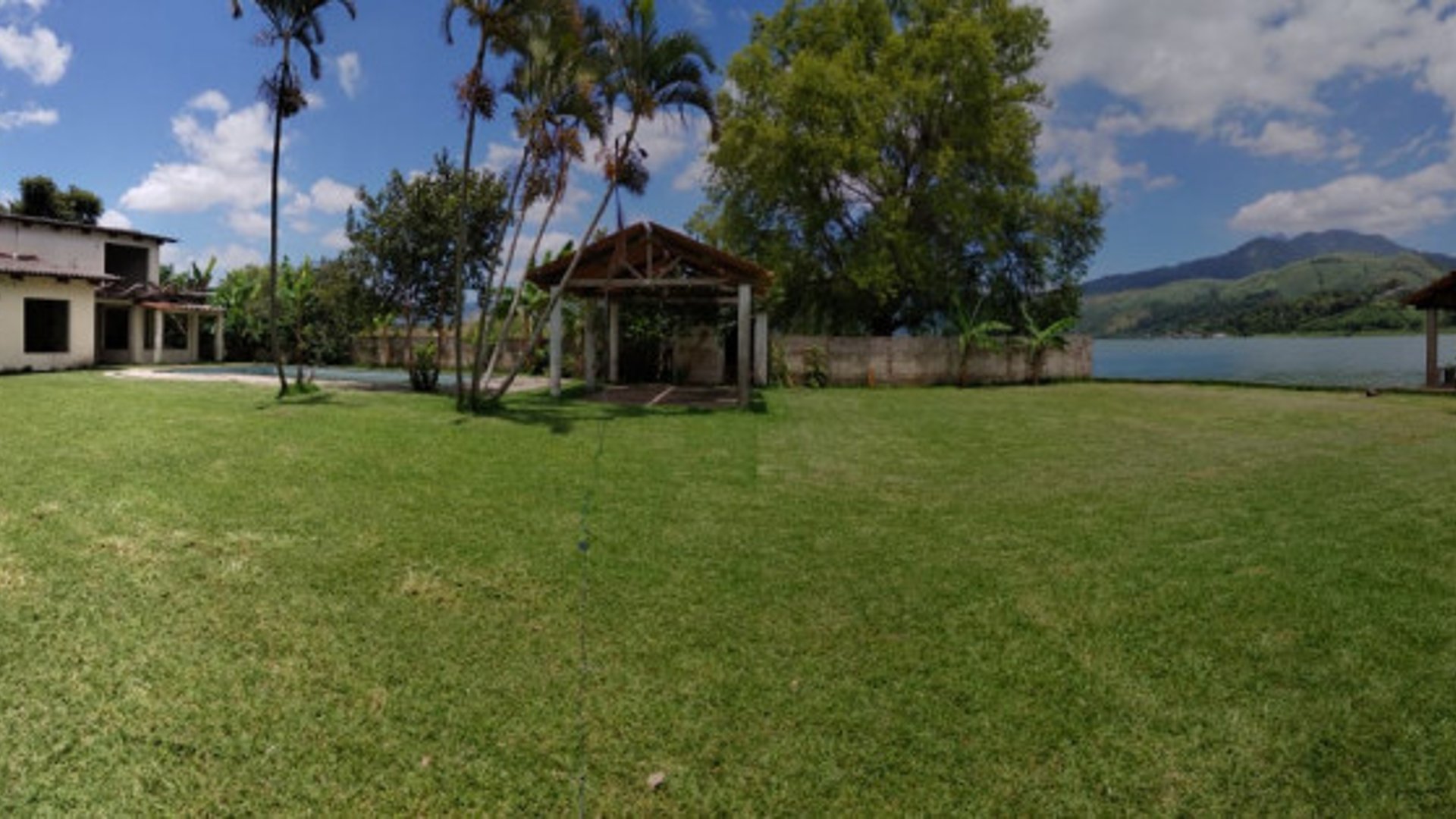 En venta casa para remodelar a orilla lago Amatitlán - Miniatura 3