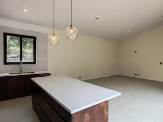 Casa en Venta de 1 Nivel en San Lucas Sacatepequez - 2
