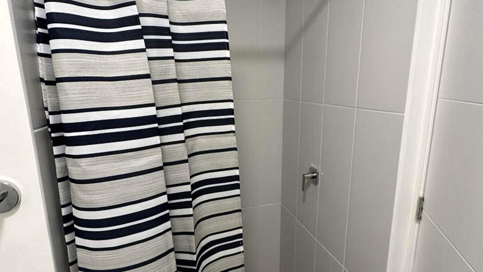 APARTAMENTO AMOBLADO EN RENTA EN ZONA 2 - Miniatura 9