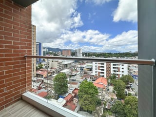 Apartamento en Zona 10 - 4