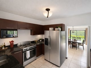 CASA EN VENTA EN ZONA 16 - PORTAL DE SAN ISIDRO - 2