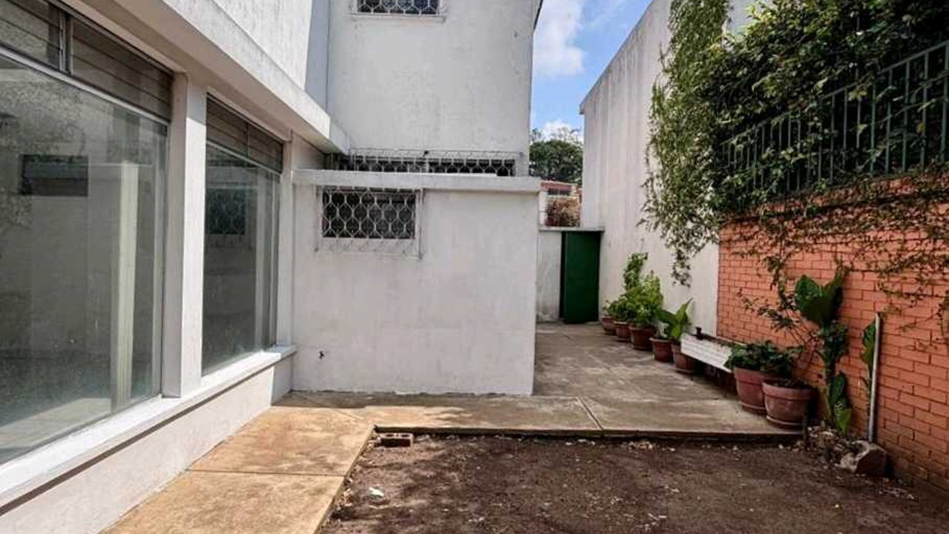 CASA EN ALQUILER PARA OFICINA???? Avenida Petapa z.12 - Miniatura 6