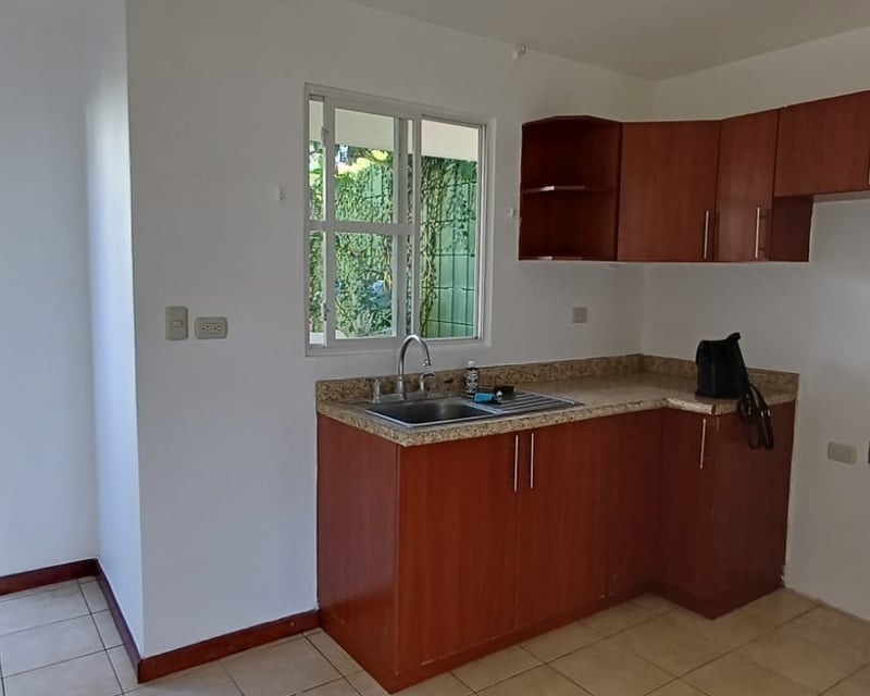 Casa en renta de 3 habitaciones y 2 niveles en KM 25.5 CAES Ref-5397