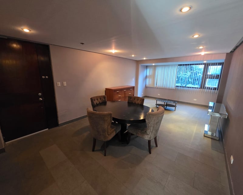 Apartamento amueblado de 2 habitaciones en zona 9 Ref-5595